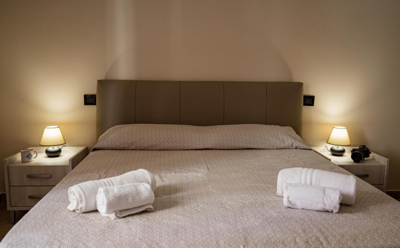 Bastione Apartment เชฟาลู ภายนอก รูปภาพ